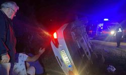 Virajı alamayan otomobil devrildi: 5 yaralı