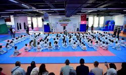 Fatih’te tekvando gösterisi: 150 lisanslı sporcu yeteneklerini sergiledi
