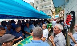 Kazada hayatını kaybeden 4 kişiye son görev