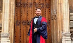 Hayallerini susturmadı, Oxford’da başardı