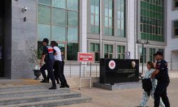 Kiracısının ölümüne neden olan öğretmen gözyaşı döktü