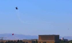 SOLOTÜRK, Anıtkabir semalarında çevre tanıma uçuşunu icra etti
