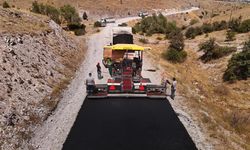 Çankırı’da köy grup yollarında sıcak asfalt dönemi