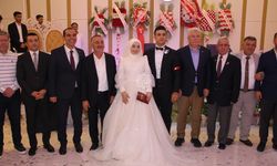 Başkan Öztürk’ün kızı dünyaevine girdi