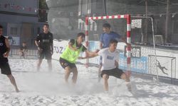 Çankırı'da gözleri yaşartan Tuz Futbolu Turnuvası