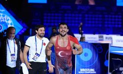 Ahmet Yılmaz’dan Dünya Güreş Şampiyonası’nda bronz madalya