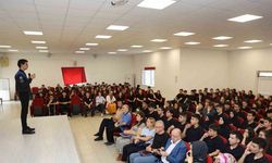 Astronot Atasever, Karabük'te öğrencilere deneyimlerinden bahsetti