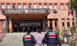 Cezaevi firarisi camide uyurken yakalandı