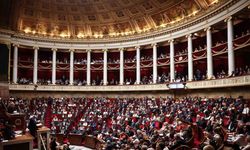 Fransa’da güvenoyu alamayan François Bayrou hükümeti düştü
