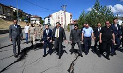 İspir’de yaşanan heyelan sonrası AFAD İl koordinasyon kurulu bölgede incelemelerde bulunuldu bir dizi karar aldı