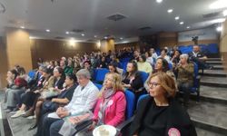 Medikal Onkolog Doç. Dr. Sarıcı: "Türkiye’de 40 milyon kadın olduğunu kabul ettiğimizde 5 milyon meme kanseri vakası bizi bekliyor"