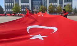 Çankırı Karatekin Üniversitesi Cumhuriyeti Dev Türk Bayrağıyla Kutladı