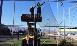 Ilgaz’da Halı Saha Yenile Çalışmaları Başladı