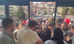 Ankara’da 1 liraya satılan tavuk döner ve ayrana vatandaşlardan yoğun ilgi