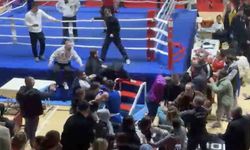 Boks turnuvasında kavga ring dışına taştı, yumruklar havada uçuştu