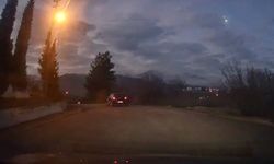 Karabük’te gökyüzünü bir anda aydınlatan cisim kamerada