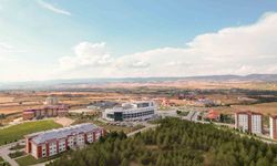 Kastamonu Üniversitesi'nde 4 programa 'Türkiye Yeterlilikler Çerçevesi' logosu verildi