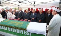 Vali Meftun Dallı'nın annesi toprağa verildi