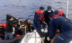 Yunanistan, 8’i çocuk 20 düzensiz göçmeni ölüme terk etti