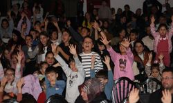 Hasan Sopacı’dan Çocuklara Sanat Dolu Tiyatro Etkinliği