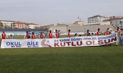 Çankırı FK Maçında Öğretmenler Günü Anlamlı Pankartla Kutlandı