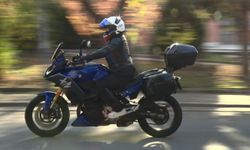 Kadın sürücü İspanya'dan Türkiye'ye motosikletle 4,5 günde geldi: Sınırda gözyaşlarını tutamadı