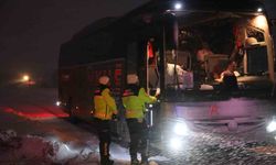 Kastamonu'da yoğun kar yağışı: Ağır tonajlı araçların geçişine izin verilmiyor