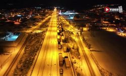 D-100 karayolunda kar çilesi: Araçlar mahsur kaldı