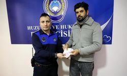 Çankırı’da Duyarlılık Örneği: ATM’de Unutulan Para Sahibine Teslim Edildi