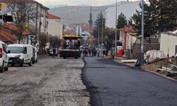 Kurşunlu’da ana arterlerde sıcak asfalt serimine başlandı