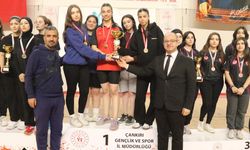 Badminton İl Birinciliğinde Şampiyon Çankırı Lisesi Oldu