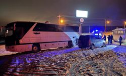 Çankırı’da Minibüs Otobüse Çarptı: 2 Yaralı