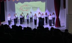 Çankırı’da Öğrencilerden Alkış Alan Koro-Drama Gösterisi