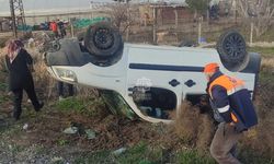 Çankırı–Eldivan Yolunda Kaza: Otomobil Ters Yattı, 4 Yaralı