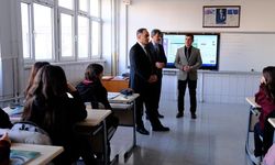 Çankırı Valisi Hüseyin Çakırtaş, Şehit Erdem Öztürk Kız MTAL’yi Ziyaret Etti