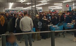 Çankırı’da yeni açılan mağazada indirim izdihamı yaşandı