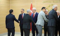 Çankırı'da protokol ile vatandaşlar bayramlaştı