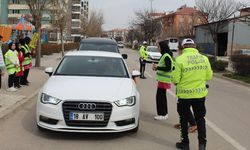 Çankırı'da Öğrencilerden Trafikte Farkındalık Hareketi