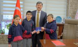 Çankırı’da Öğrenciler Bayram Tebriği Geleneğini Yaşatıyor