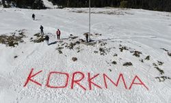 2 Bin 200 Rakımda Anlamlı Mesaj: Ilgaz’ın Zirvesine “Korkma” Yazdılar