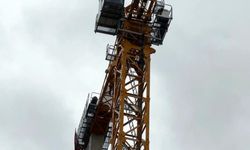 Çankırı'da Vinç Üzerinde Korkutan Eylem