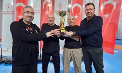 Kurşunlu’da Sağlık Çalışanları Tıp Bayramı İçin Raket Salladı