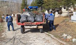 Şabanözü’nde Mezarlıklar Bayrama Hazırlanıyor