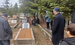 Çankırı’da bayram öncesi ve ilk gün mezarlıklar doldu taştı