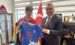 Çankırılı Avrupa İkincisi Halterci Beytullah Öztürk’ten İl Sağlık Müdürüne Ziyaret