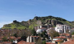 Çankırı Kalesi etekleri baharla yeşile büründü