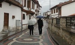 Çankırı’da Hafta Sonu Dışarı Çıkacaklar Dikkat: Şemsiyenizi Unutmayın!