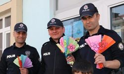 Çankırı’da Miniklerden Polislere Anlamlı Polis Haftası Sürprizi