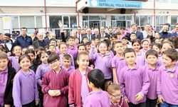 Vali Çakırtaş ve Protokol Heyeti İstiklal Yolu İlkokulu’nu Ziyaret Etti