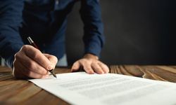 Kamu Görevlileri ve Malvarlığına Karşı Suçlarda Hukuki Süreç